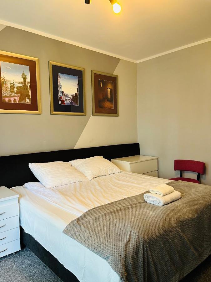 Airport Comfy Guest Home Varšava Exteriér fotografie